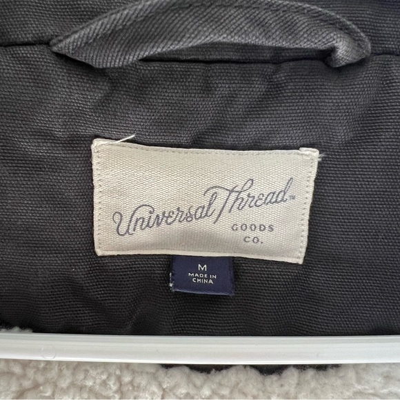 Universal Thread Women’s Black Hooded Jacket with Sherpa Lining - Picture 6 of 9